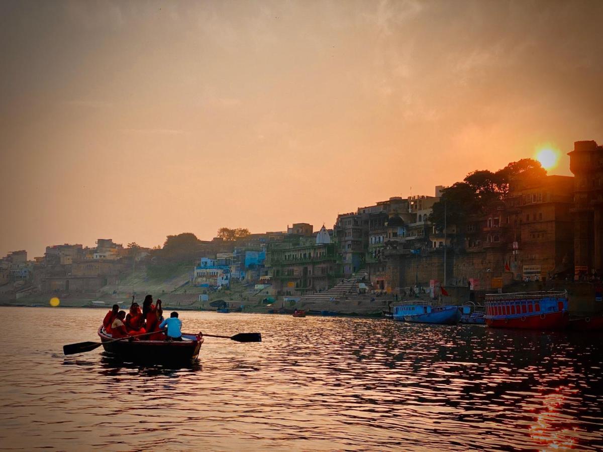Live Free Hostel Varanasi Luaran gambar