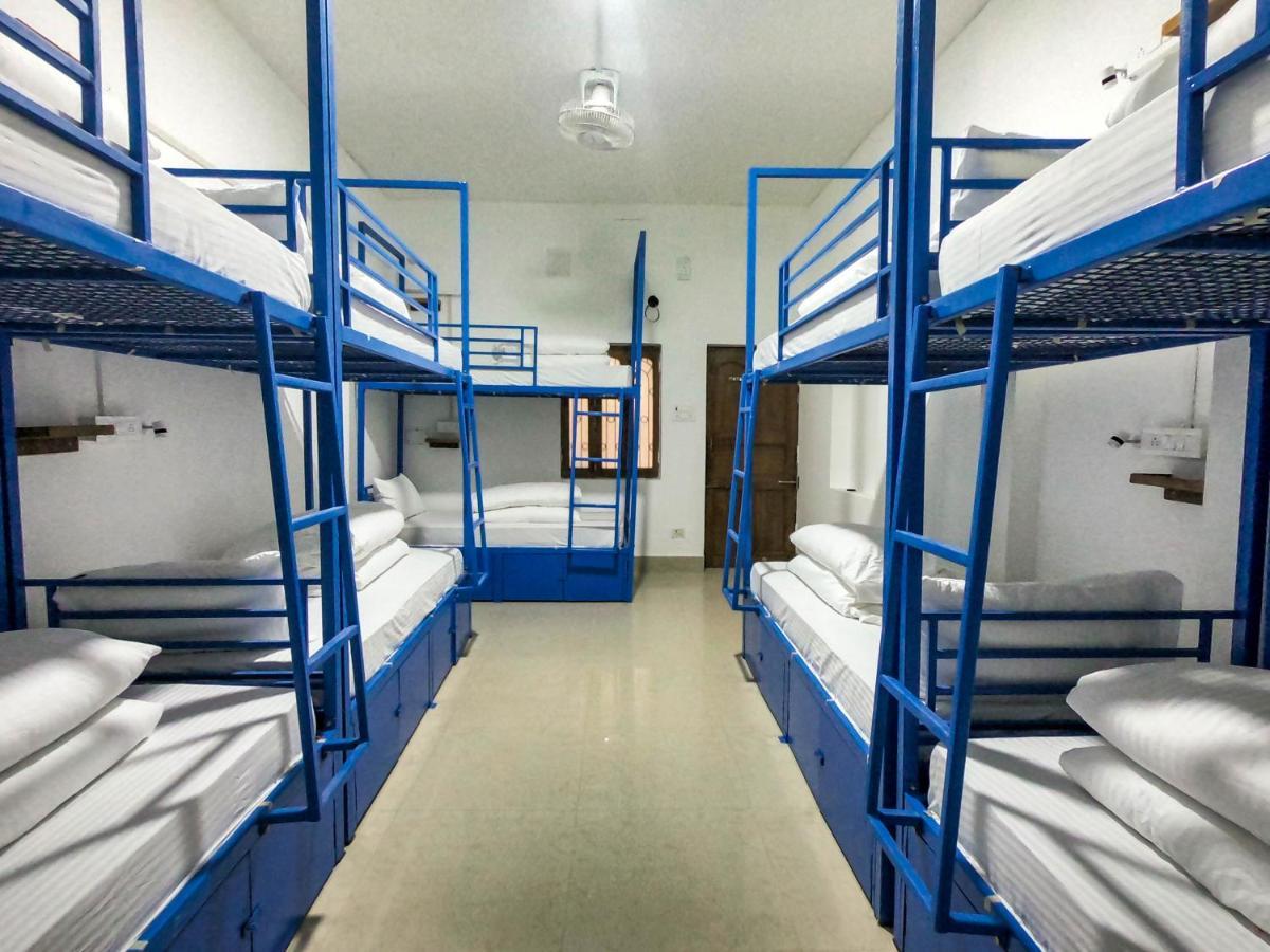 Live Free Hostel Varanasi Luaran gambar